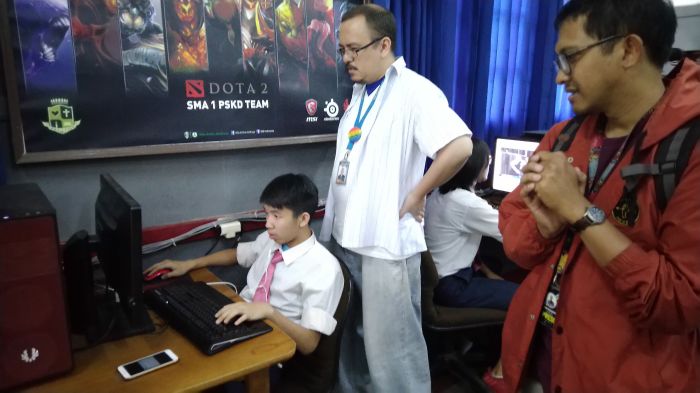 Sekolah Esports Pertama di Indonesia Diresmikan