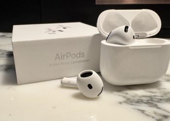AirPods Berkamera Hampir Rampung, Tapi Masih Ada Satu Syarat